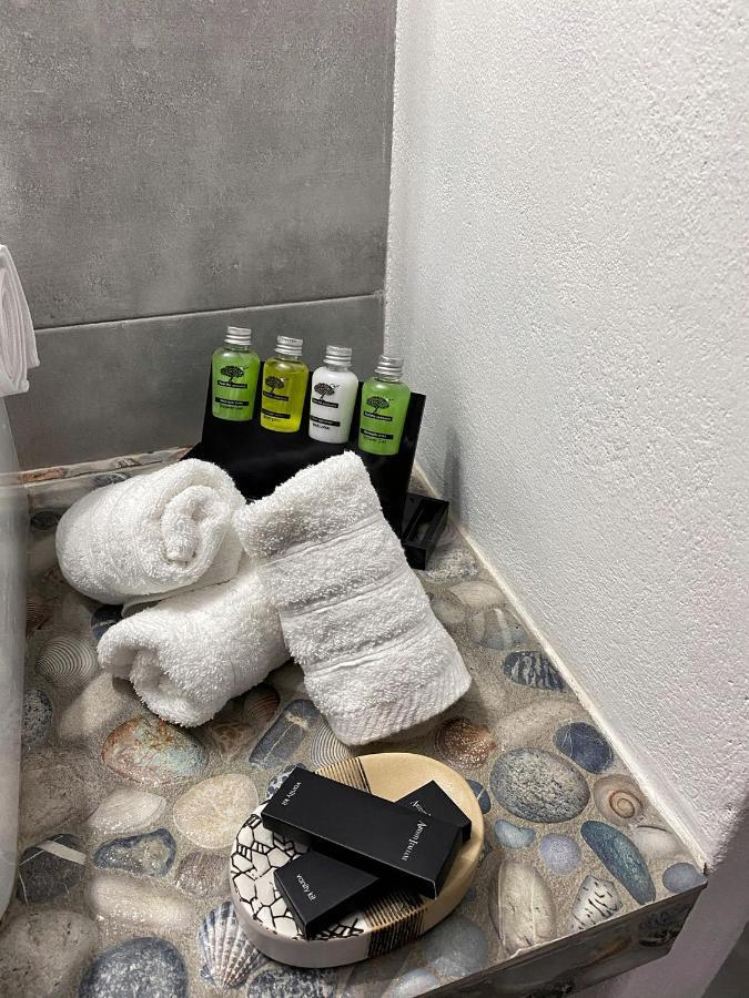 Milos Gem Suites Inn Пачаина Экстерьер фото