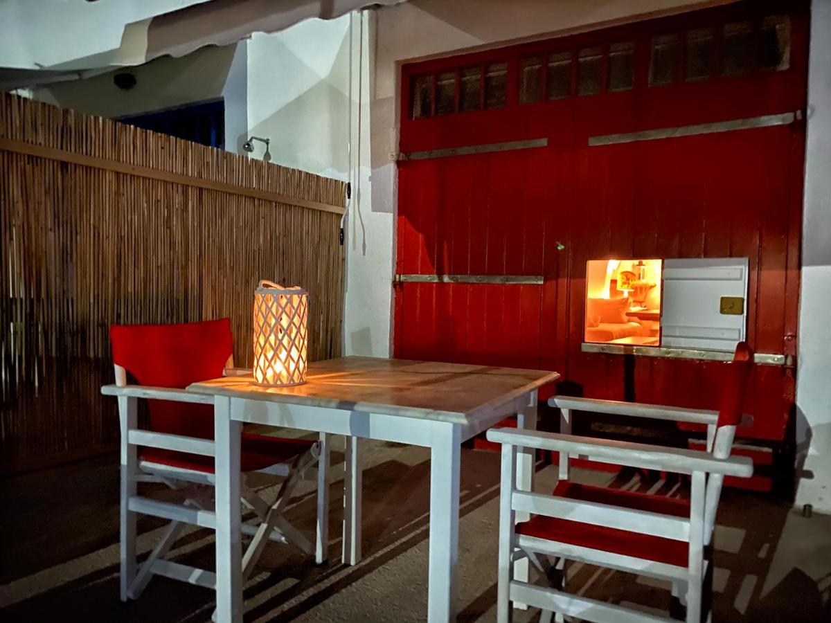 Milos Gem Suites Inn Пачаина Экстерьер фото